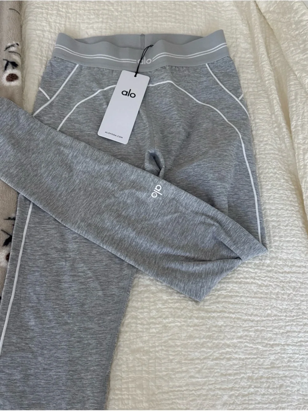BUNDLE BRAND NEW ALO Yoga Gray Seamless Sports Bra & Leggings Set - Picture 4 of 9